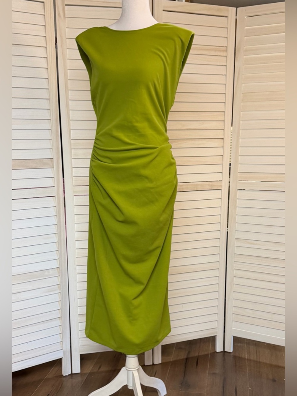 Zara Sleeveless V-Back Midi Dress SZ L runs smaller but had lots of stretch. NWT